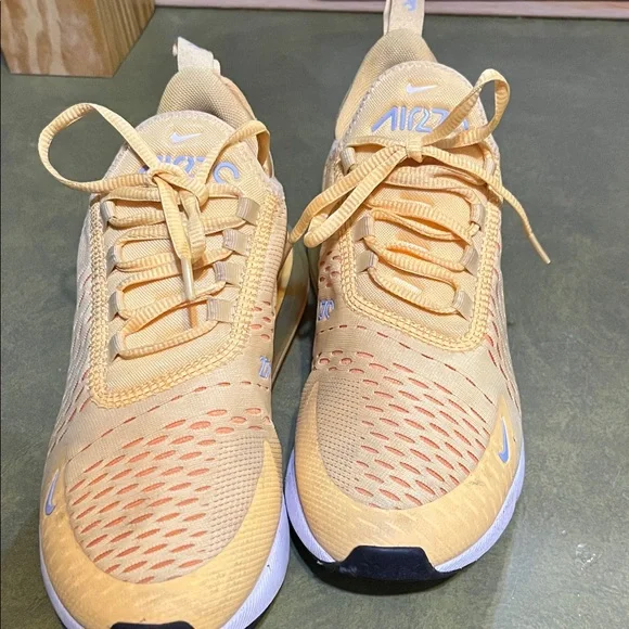 Nike Air Max 270 in Yellow and Orange - Picture 2 of 4
